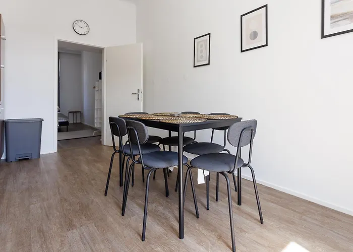 Grosszuegiges City-apartment * Vienna
